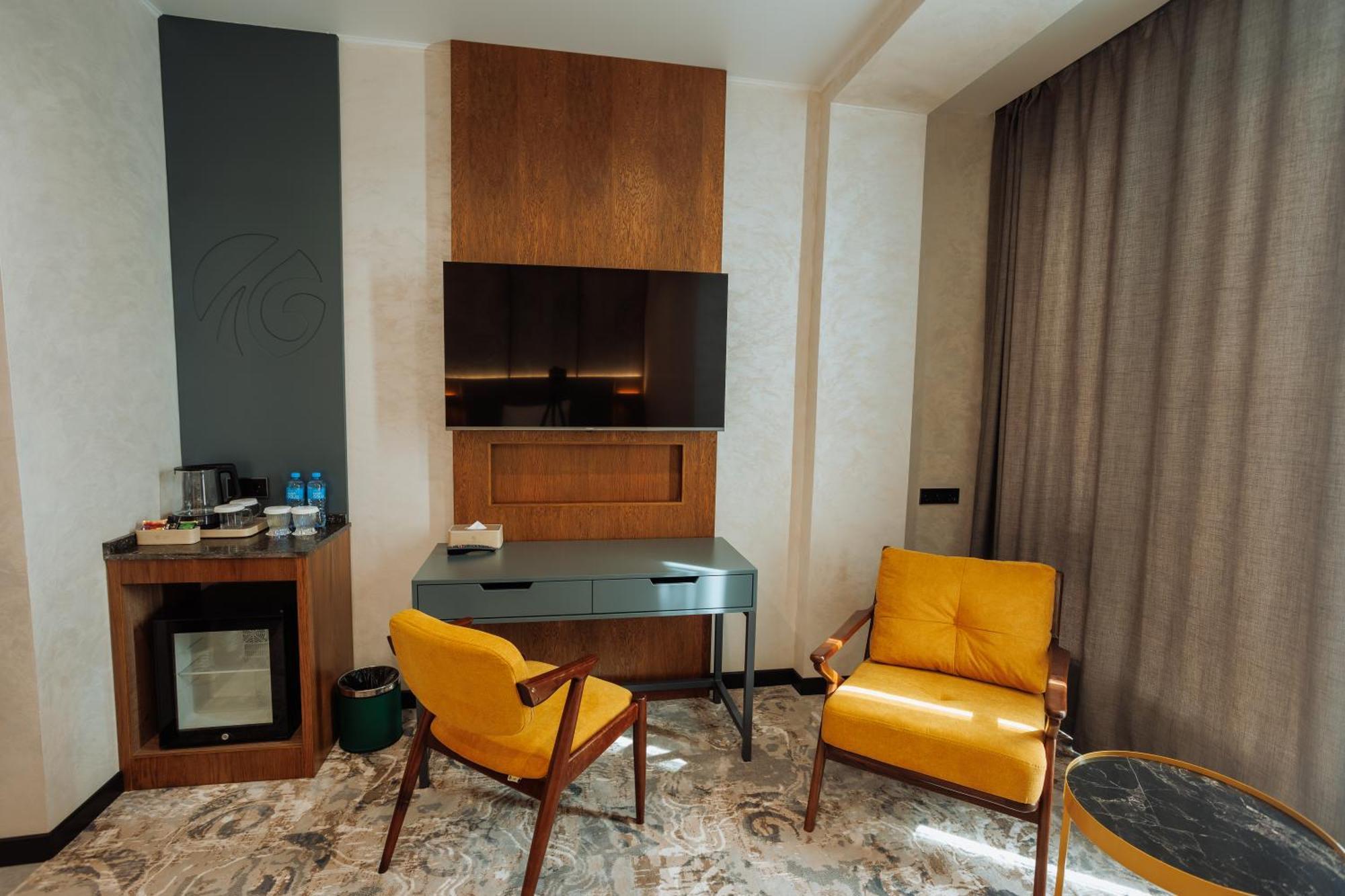 Aurum Garden Hotel Szymkent Zewnętrze zdjęcie