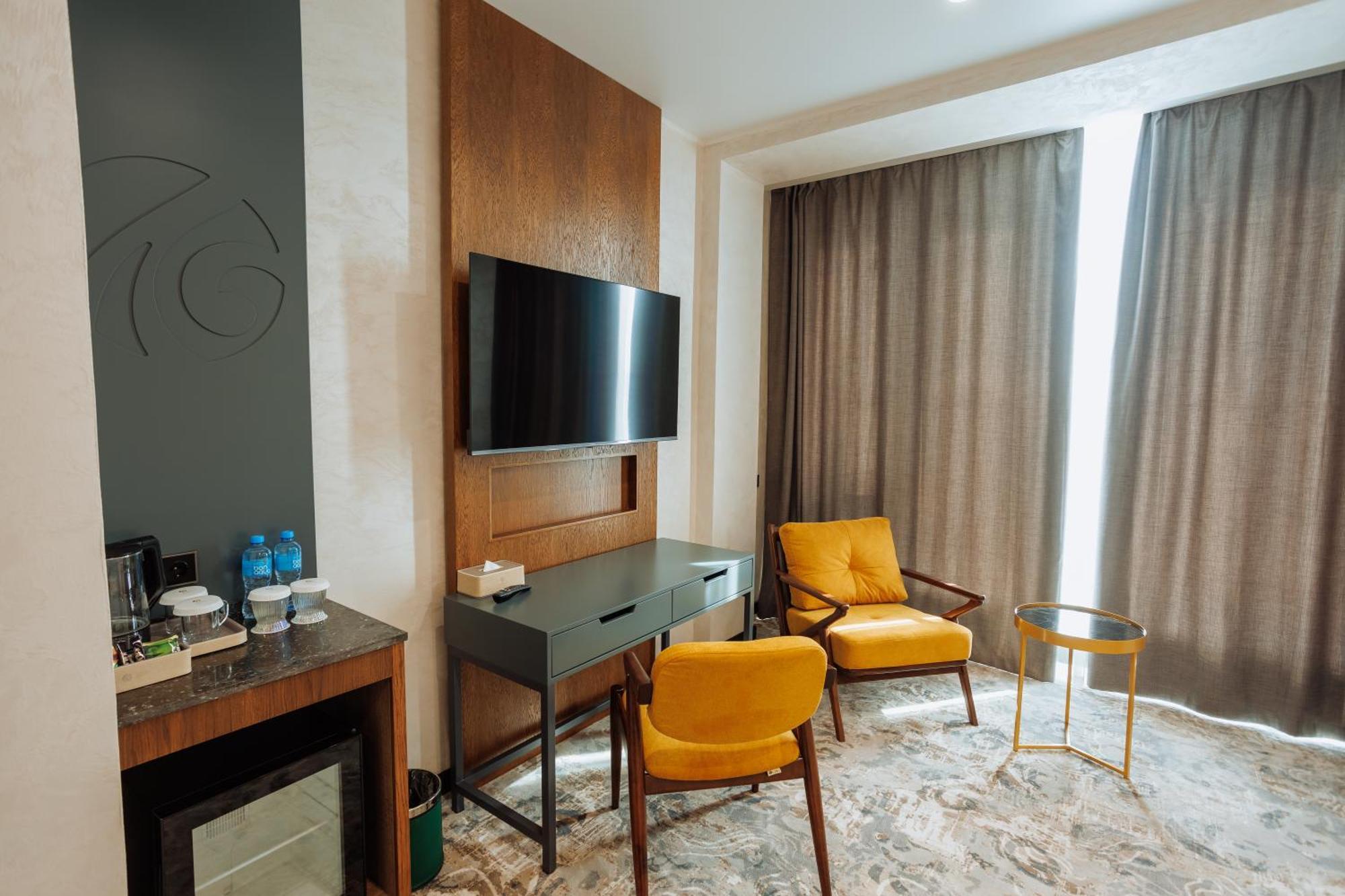 Aurum Garden Hotel Szymkent Zewnętrze zdjęcie