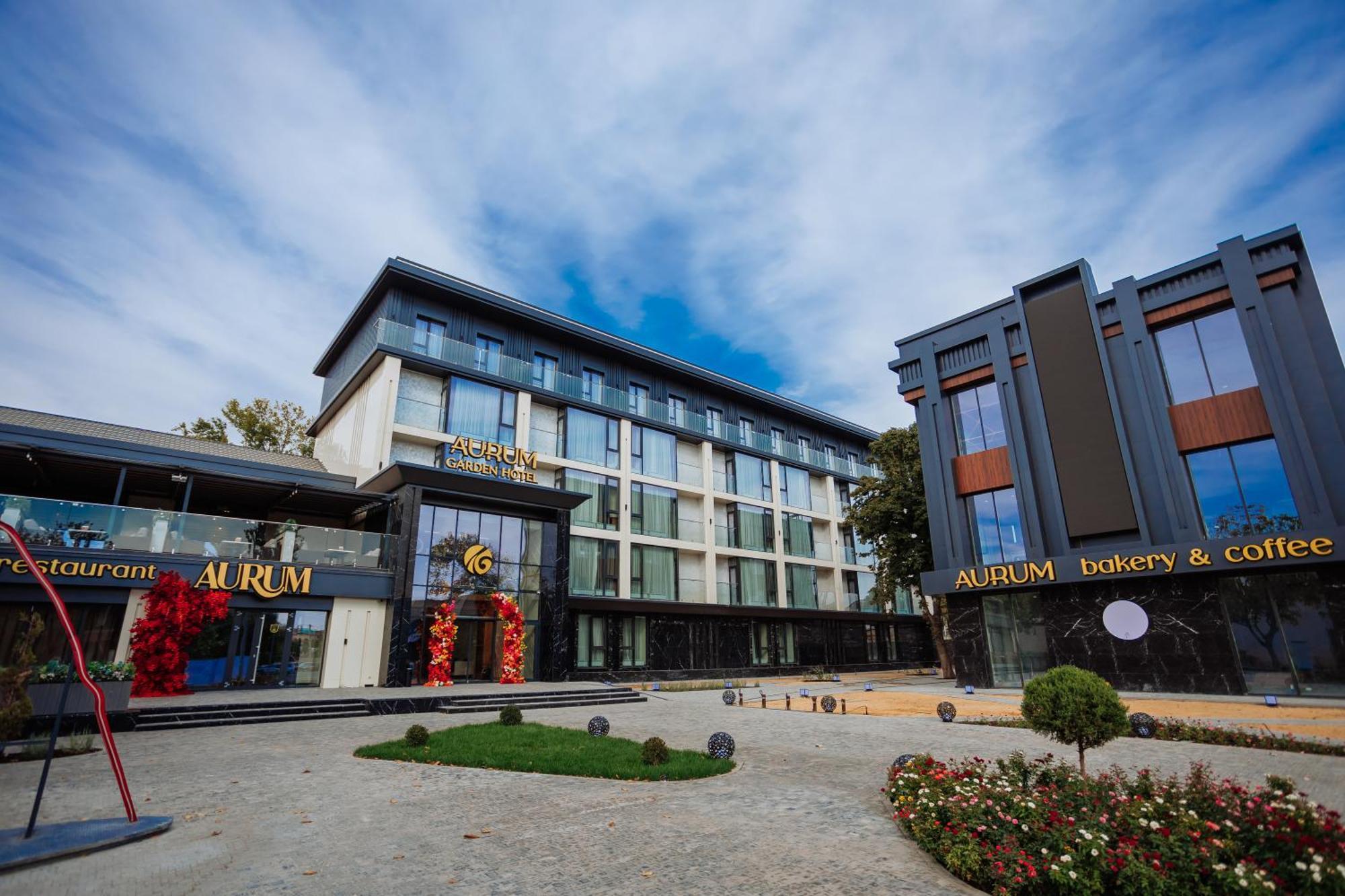 Aurum Garden Hotel Szymkent Zewnętrze zdjęcie