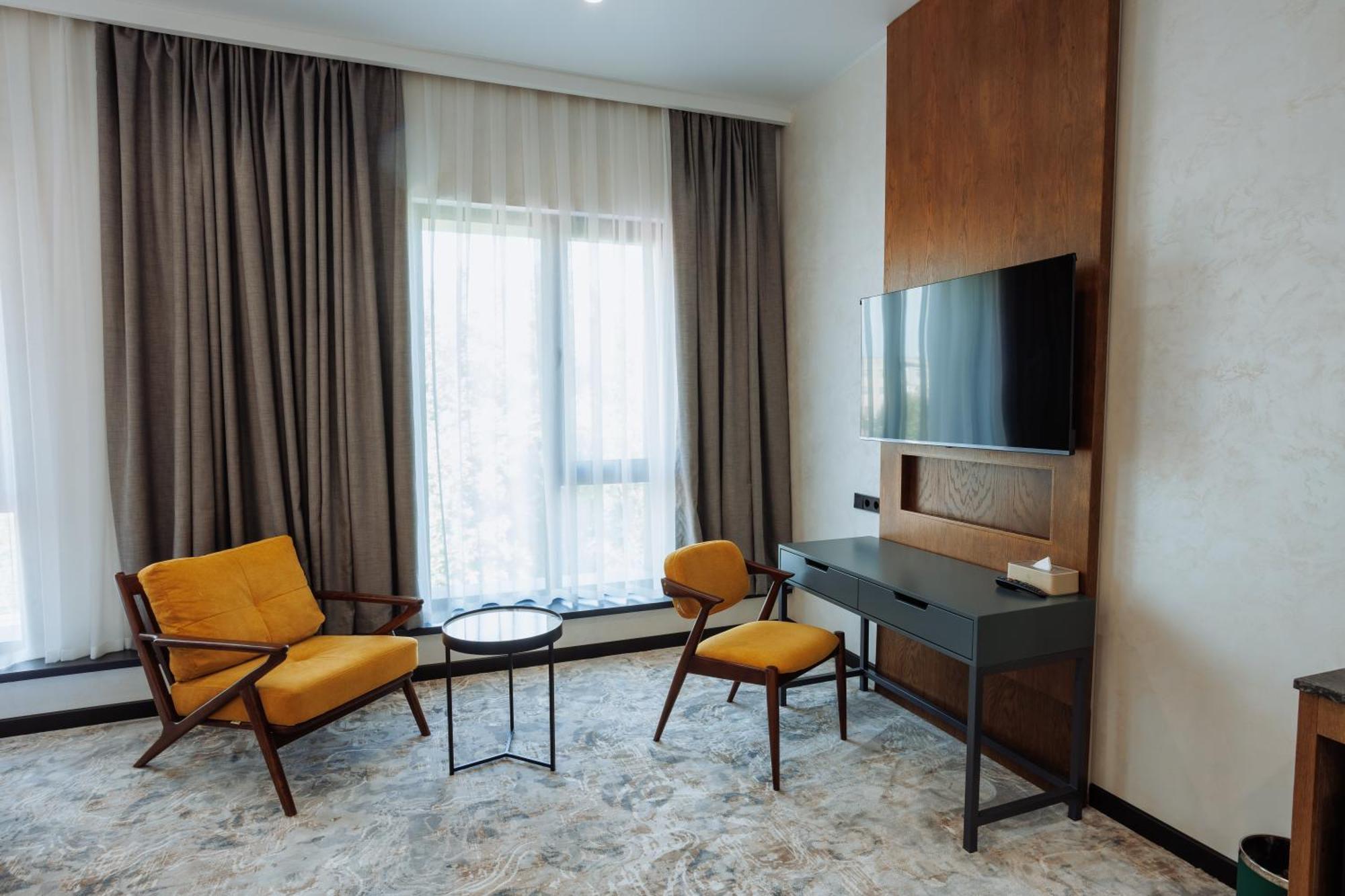 Aurum Garden Hotel Szymkent Zewnętrze zdjęcie