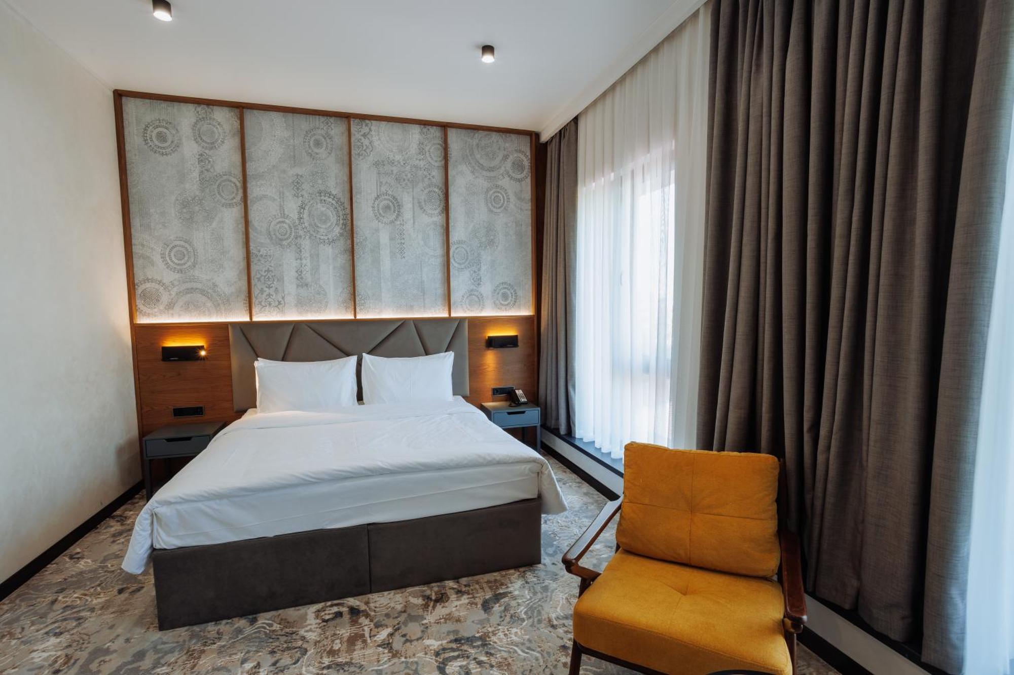 Aurum Garden Hotel Szymkent Zewnętrze zdjęcie