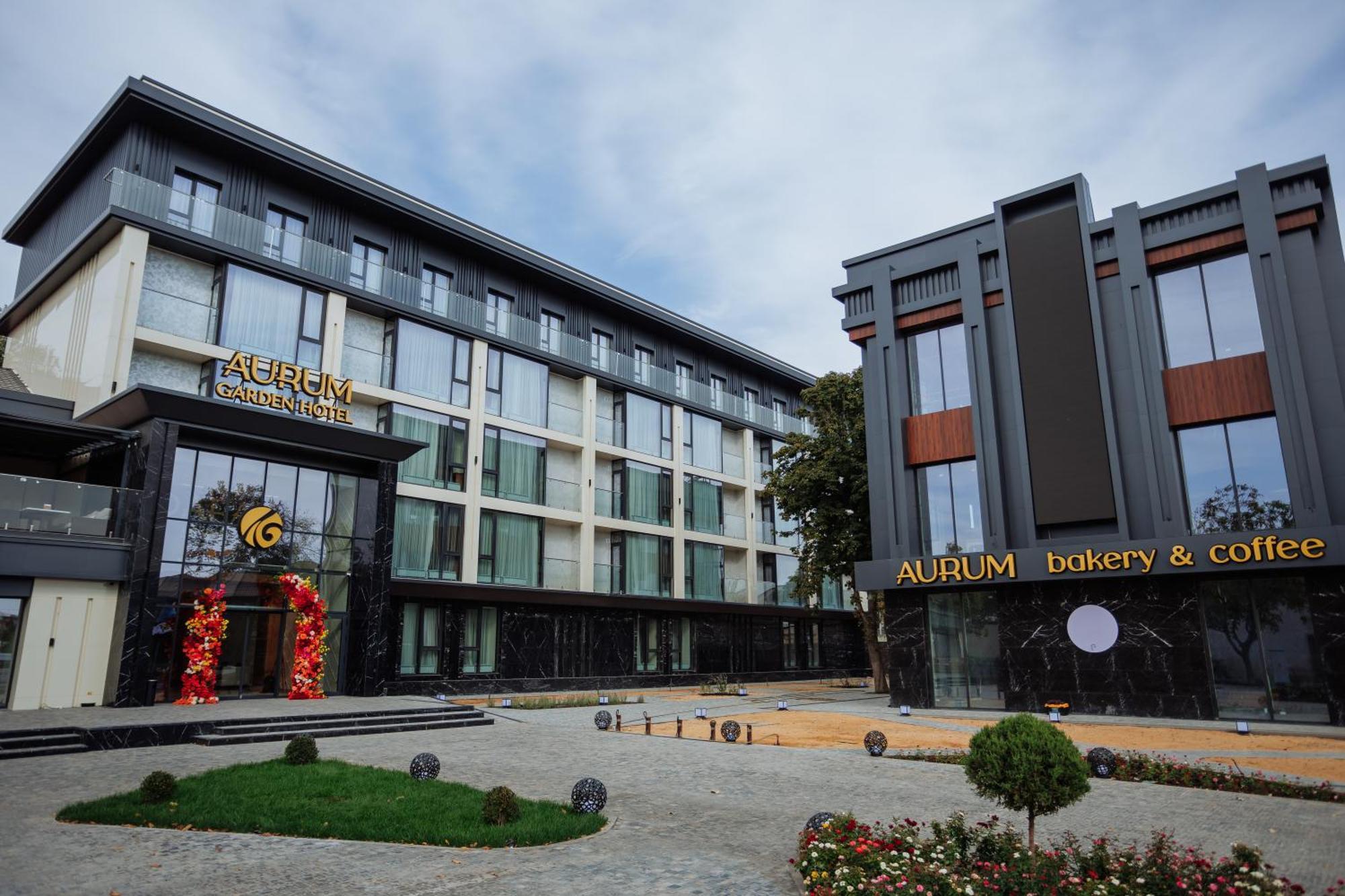 Aurum Garden Hotel Szymkent Zewnętrze zdjęcie