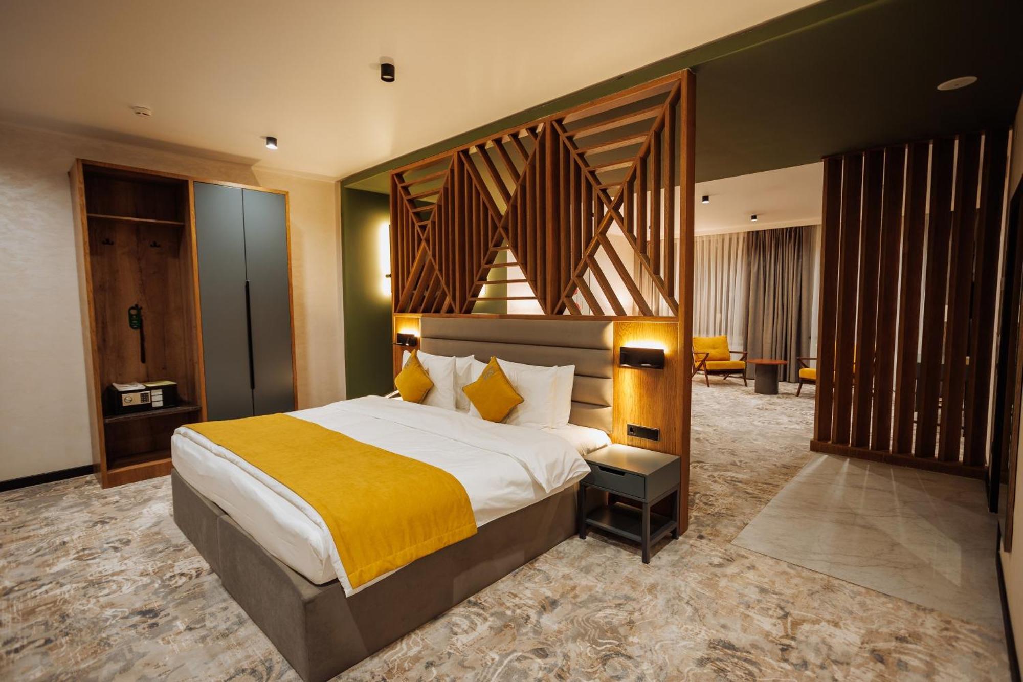 Aurum Garden Hotel Szymkent Zewnętrze zdjęcie