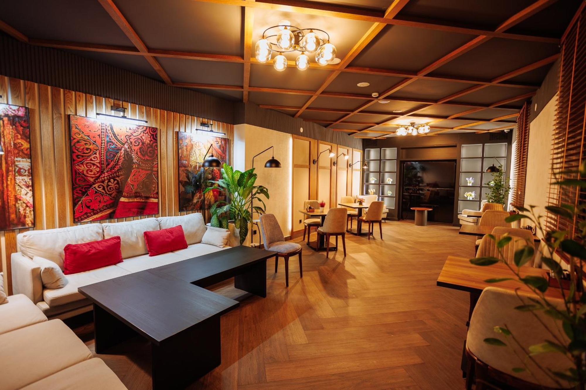 Aurum Garden Hotel Szymkent Zewnętrze zdjęcie